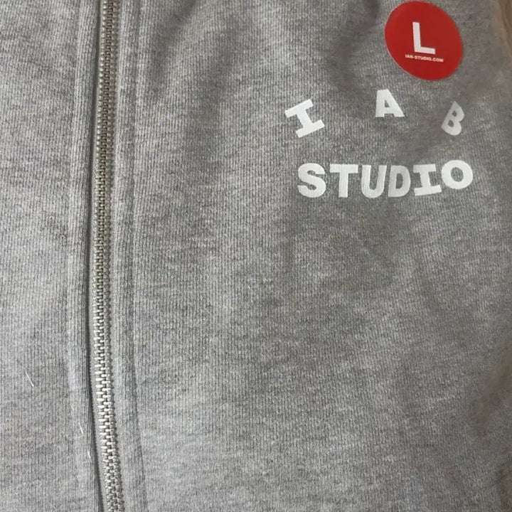 [BUNJANG] IAB STUDIO Grey L Size Hoodie Zip-Up / IAB STUDIO L 사이즈 후드집업 그레이