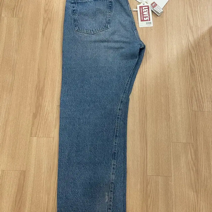 [SOLD OUT] LVC 55501 도르닉 36x30 사이즈 팝니다.(상태매우좋음)