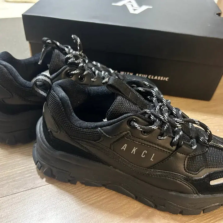 [BUNJANG] Akic Classic All Black Ugly Shoes / 아키클래식 올블랙 어글리 슈즈