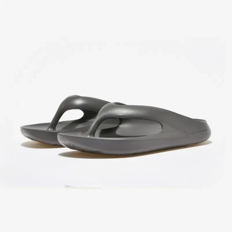 [BUNJANG] New Balance Flip Flop Sandals Charcoal / 뉴발란스 플립플랍 쪼리 차콜