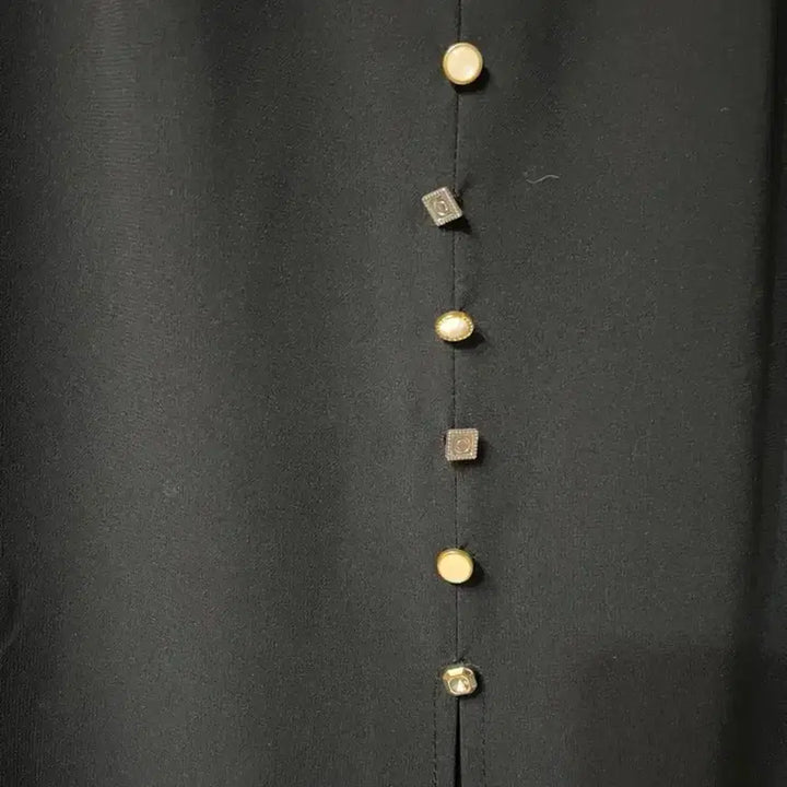 [BUNJANG] Black Button Long Chiffon Slit Skirt (Size 55-55.5) / 블랙 버튼 롱 쉬폰 슬릿 스커트 55-55반 거의새것