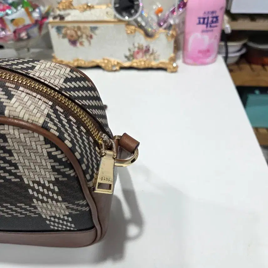 [BUNJANG] Daks Leather Crossbody Bag / 닥스크로스가방
