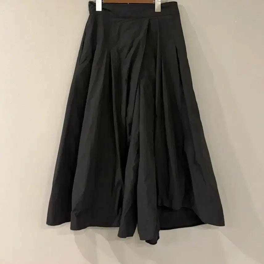 [BUNJANG] TIMEPOSTMODERN Black Flare Long Skirt / 타임포스트모던 블랙 플레어 롱 스커트 64-94
