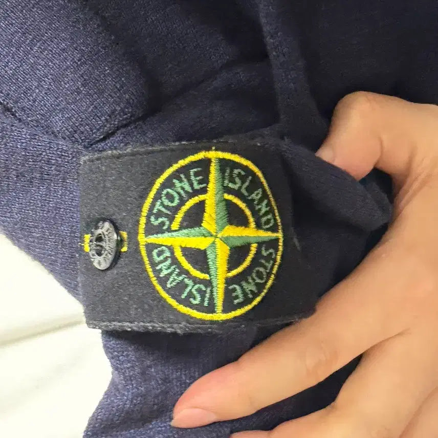 [SOLD OUT] 스톤아일랜드 니트집업