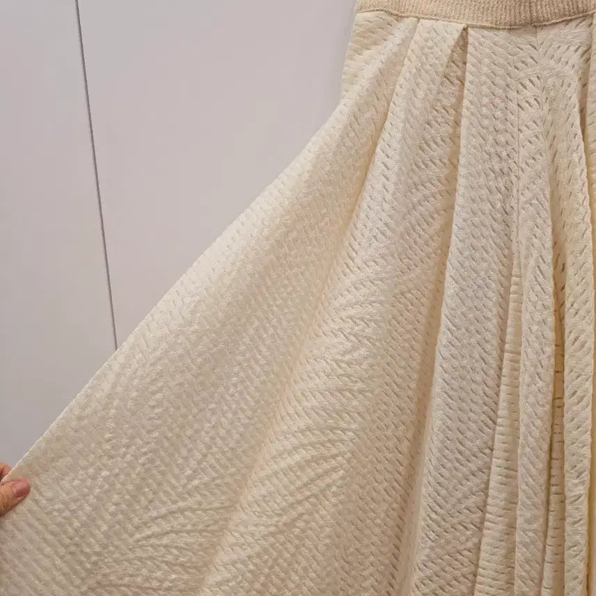 [BUNJANG] HANSOME Knit Flare Long Skirt Ivory / 한섬 니트플레어 롱스커트