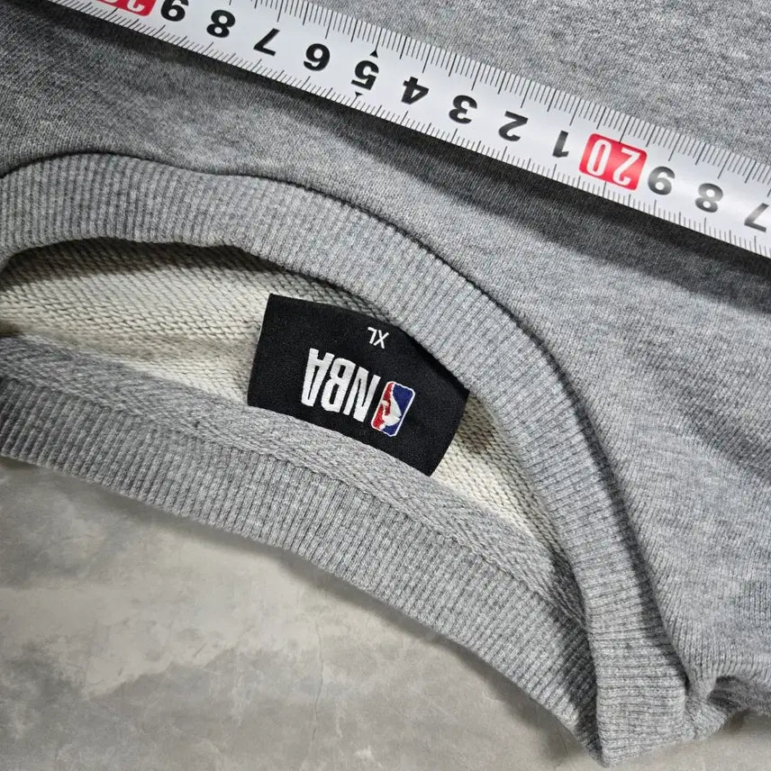 [BUNJANG] NBA Gray Sweatshirt T-Shirt / NBA 회색 맨투맨 티셔츠