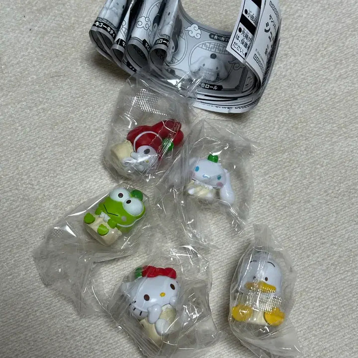 [BUNJANG] Sanrio Shumai Dumpling Gacha Full Set / 산리오 슈마이 만두 가챠 풀셋 풀세트