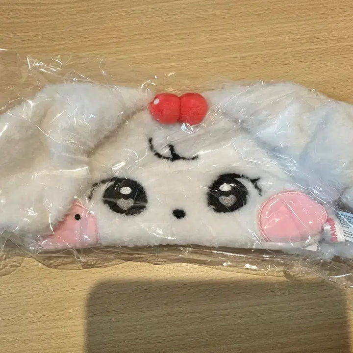 [BUNJANG] IVE MiniBr Cherry Eye Mask / 아이브 미니브 체리 안대