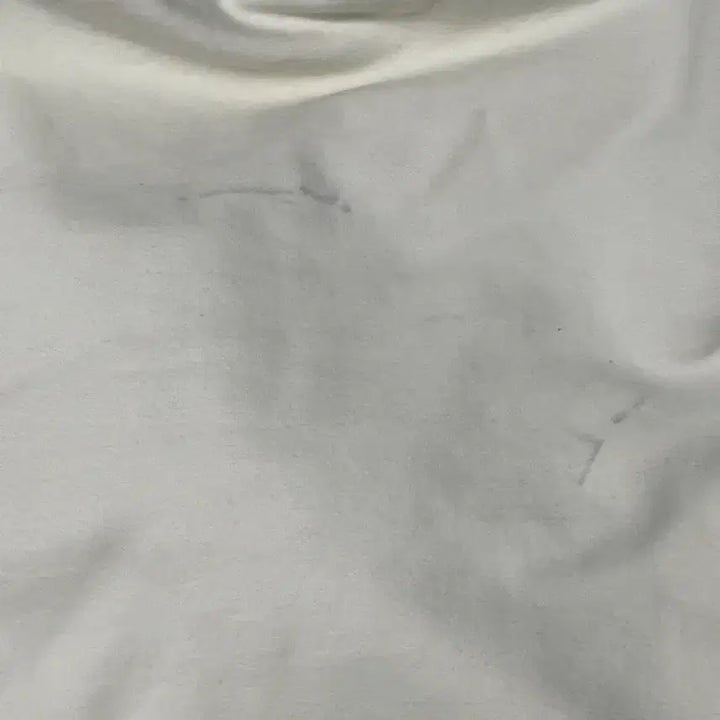 [BUNJANG] Mahagrid Ivory Fleece Sweatshirt / 마하그리드 아이보리 맨투맨 기모