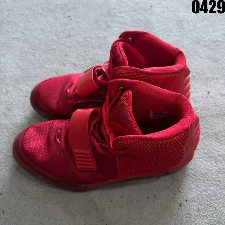[BUNJANG] Nike Air Yeezy Red October 275 / 나이키 에어 이지 레드 옥토버 275