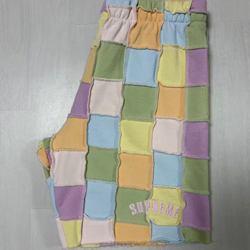 [BUNJANG] Supreme 22SS Reverse Patchwork Sweatshorts M / 슈프림 22SS 리버스 패치워크 스웻숏츠 M