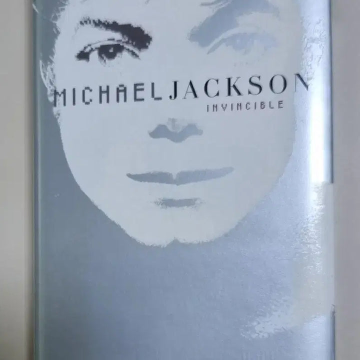 [BUNJANG] Michael Jackson Invincible Unsealed Cassette Tape / 마이클잭슨 Invincible (개봉 카세트테이프)