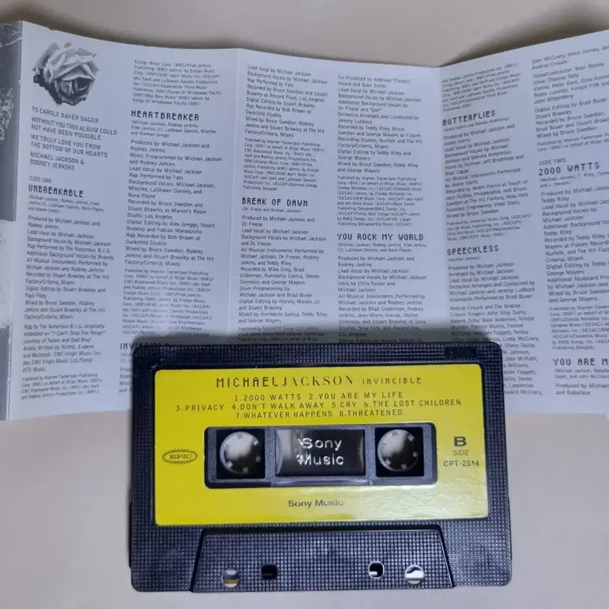 [BUNJANG] Michael Jackson Invincible Unsealed Cassette Tape / 마이클잭슨 Invincible (개봉 카세트테이프)