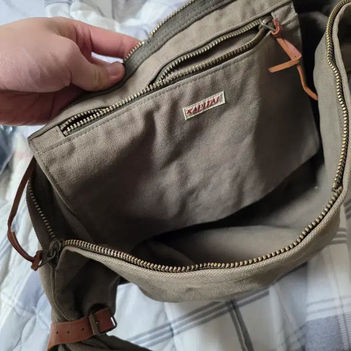 [BUNJANG] Kapital No.6 Canvas Snufkin Bag / 캐피탈 No.6 캔버스 스너프킨백