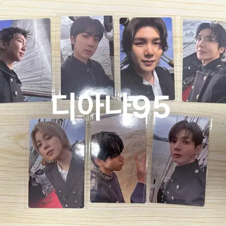 [SOLD OUT] 방탄 아리랑 위버스럭드럭키드로우 포카포토카드