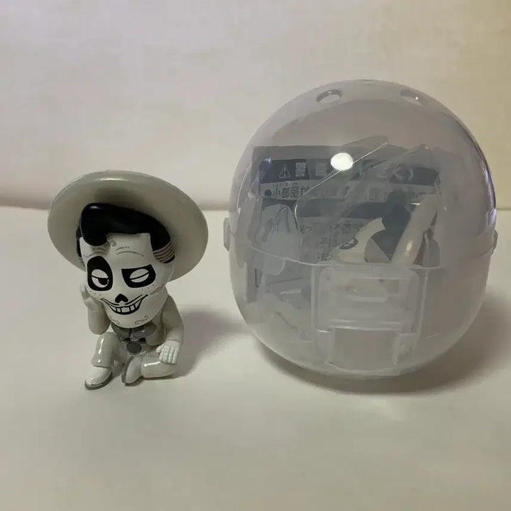 [BUNJANG] Disney Coco Shoulder Gacha - Mama Imelda / 디즈니 코코 어깨쿵 가챠 델라크루즈
