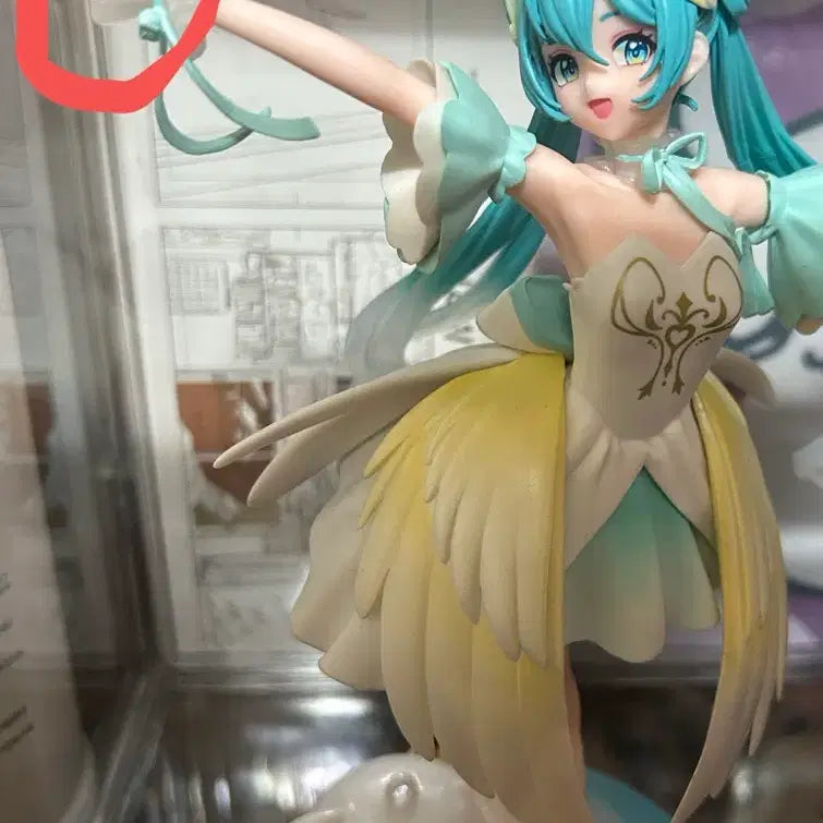 [BUNJANG] Miku Swan Lake Figure (Damaged) / (하자) 미쿠 백조의 호수 피규어