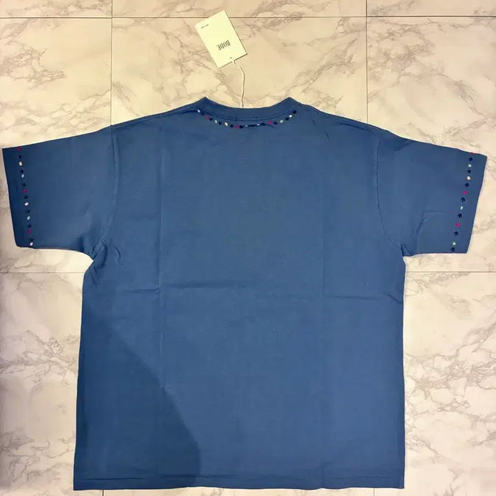[BUNJANG] Bodey Embroidered T-Shirt / 보디 자수 티셔츠