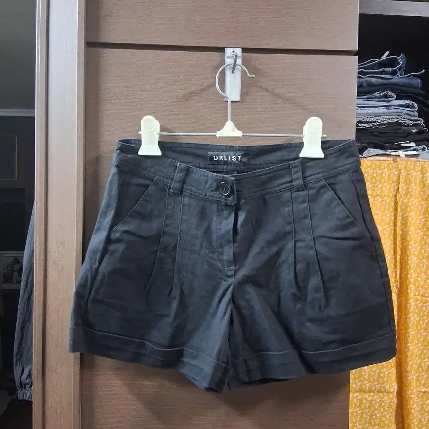 [BUNJANG] URLIST Black Shorts (Size S) / URLIST 블랙 반바지 숏팬츠(S)