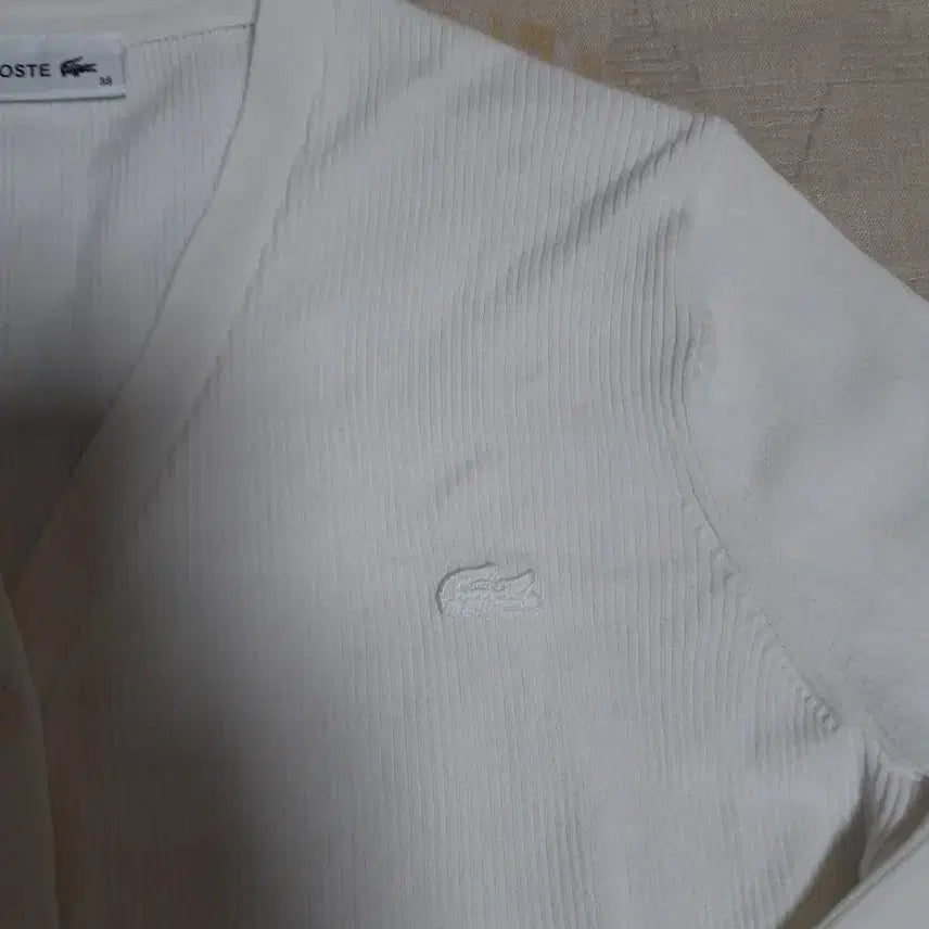 [BUNJANG] Lacoste White V-Neck Cardigan / 라코스테 화이트 브이넥 가디건
