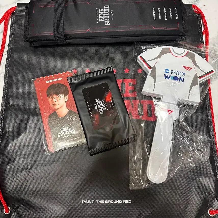 [BUNJANG] T1 Official Cheering Stick + Homeground Day 1 Ticket Bundle Set (Sealed) / [미개봉] [1세트 판매 완료] T1 응원봉 + 홈그라운드 25일