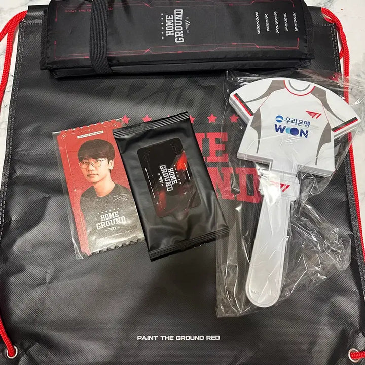 [BUNJANG] T1 Official Cheering Stick + Homeground Day 1 Ticket Bundle Set (Sealed) / [미개봉] [1세트 판매 완료] T1 응원봉 + 홈그라운드 25일