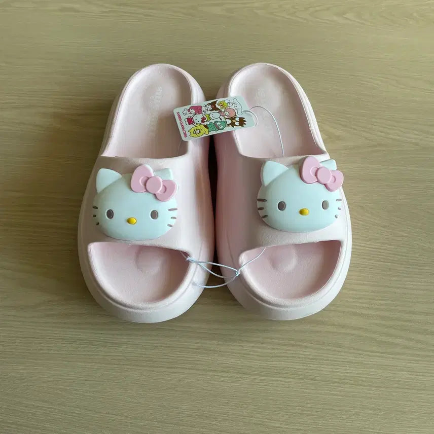 [BUNJANG] Hello Kitty Platform Slippers Pink 235-240 / 헬로키티 통굽 슬리퍼 핑크 235-240 (새상품)