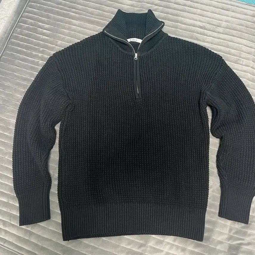 [BUNJANG] Black Half-Zip Knit Sweater / Knitted 블랙 하프집업 니트