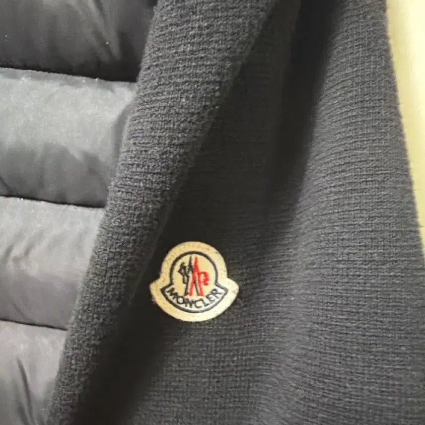 [BUNJANG] Moncler Knit Padded Jacket Black / 몽클레어 니트 패딩