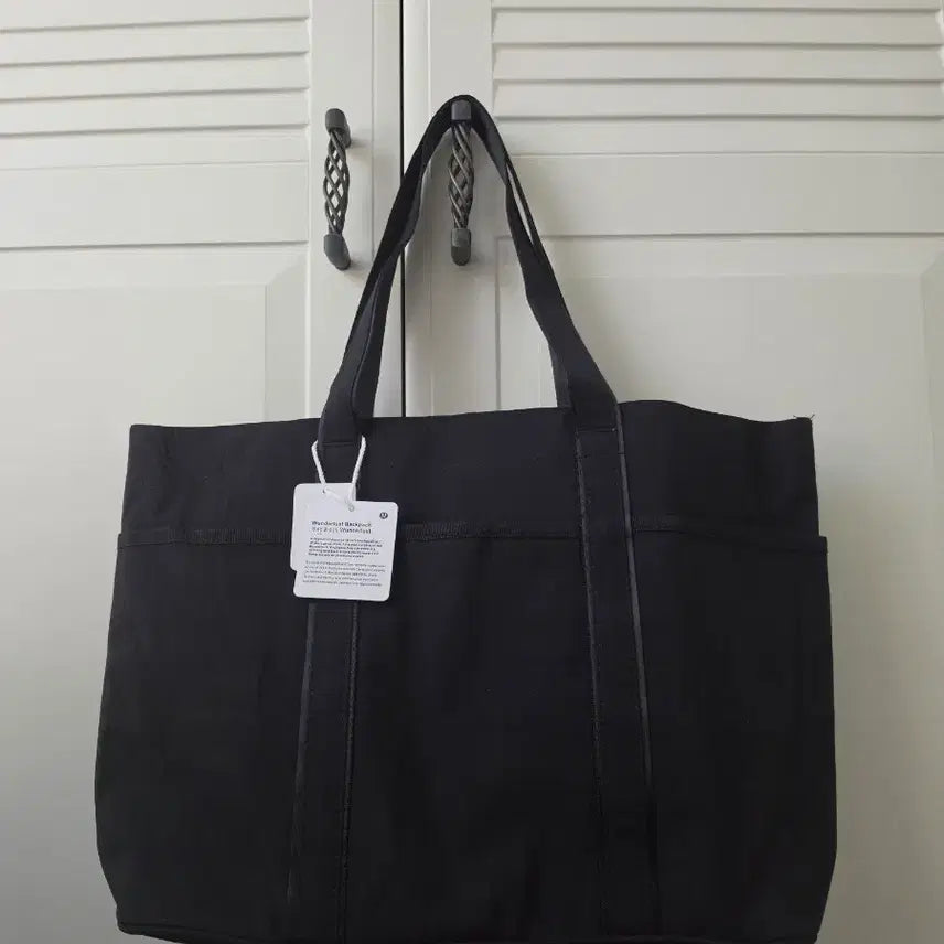 [BUNJANG] Lululemon Multi-Pocket Tote Bag 20L Black / 룰루레몬 기저귀가방 블랙
