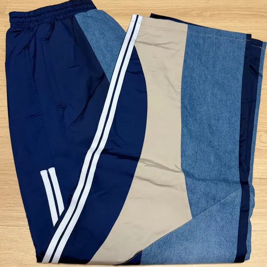 [BUNJANG] Civision Hybrid Track Pants Navy Size 1 / [1] civision 하이브리드 트랙팬츠 네이비