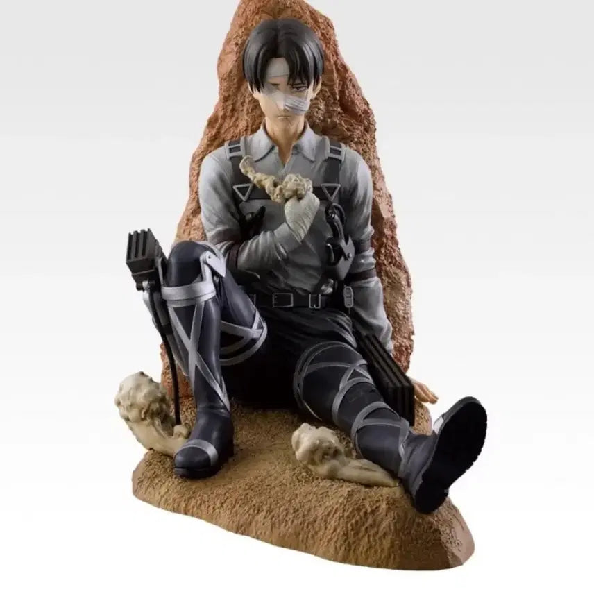 [BUNJANG] Attack on Titan Levi Figure (C Prize) / 진격의 거인 쿠지 C상 리바이피규어