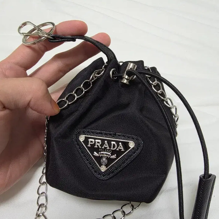 [BUNJANG] Nylon Mini Bucket Pouch Keyring/Bag Charm / [새상품] 삼각로고 나일론 미니 버킷 파우치 키링/백참 판매합니다