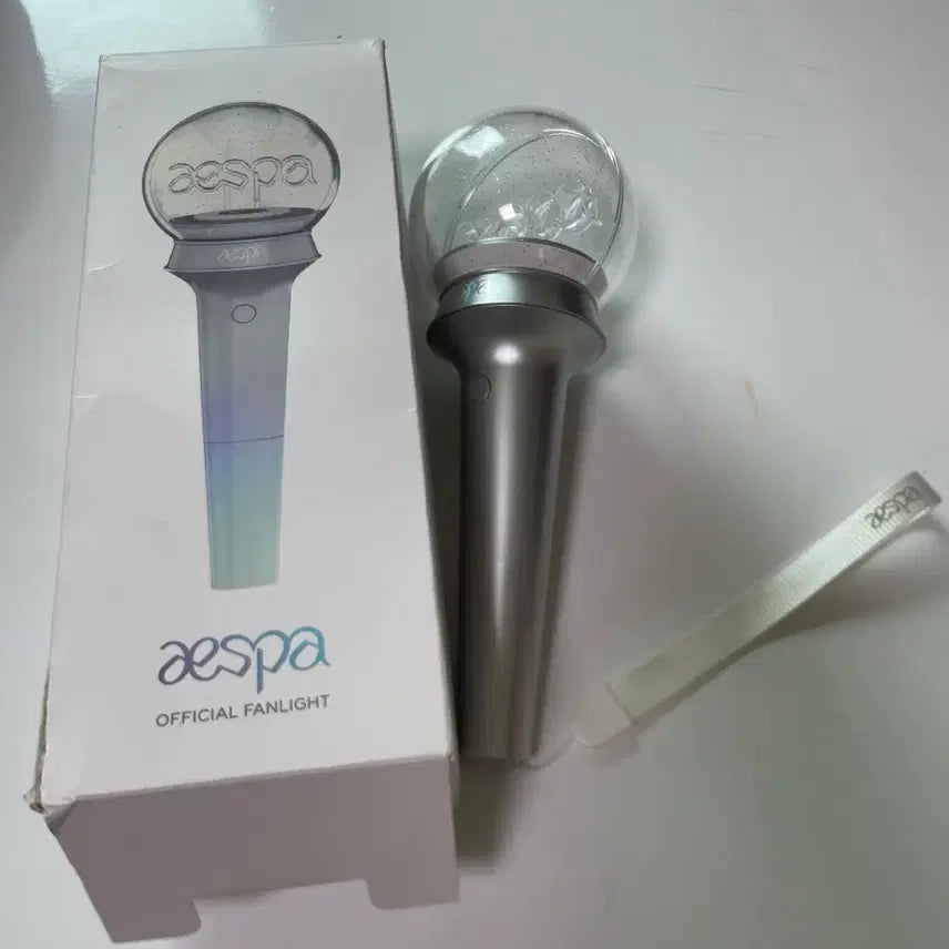 [BUNJANG] Aespa Ver. 1 Official Lightstick / 에스파 응원봉 ver 1 구버전 양도