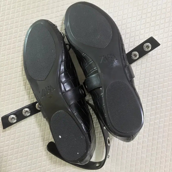 [BUNJANG] Zara Mary Jane Shoes / 자라 메리제인