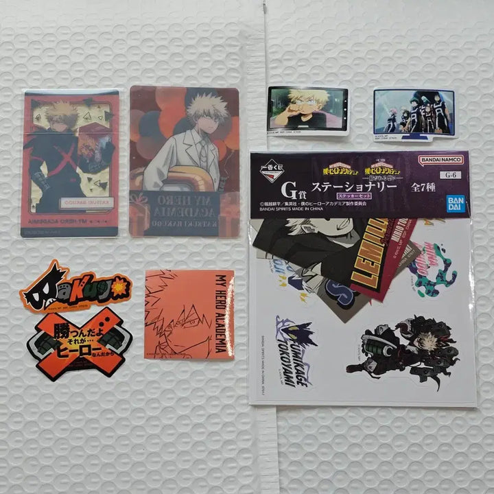 [BUNJANG] Katsuki Bakugo Clear Card Set (2 Types) + Sticker - My Hero Academia 10th Anniversary Special Edition / 바쿠고 카츠키 클리어 카드 2종+스티커 히로아카 10주년 기념 특전