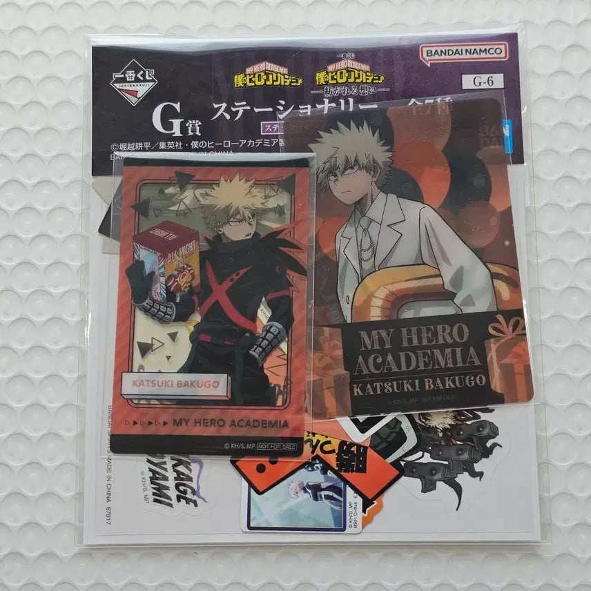 [BUNJANG] Katsuki Bakugo Clear Card Set (2 Types) + Sticker - My Hero Academia 10th Anniversary Special Edition / 바쿠고 카츠키 클리어 카드 2종+스티커 히로아카 10주년 기념 특전