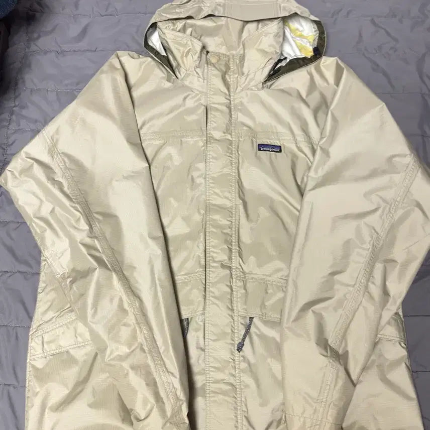 [BUNJANG] Patagonia Torrentshell Beige Jacket L / 파타고니아 토렌쉘 베이지 L