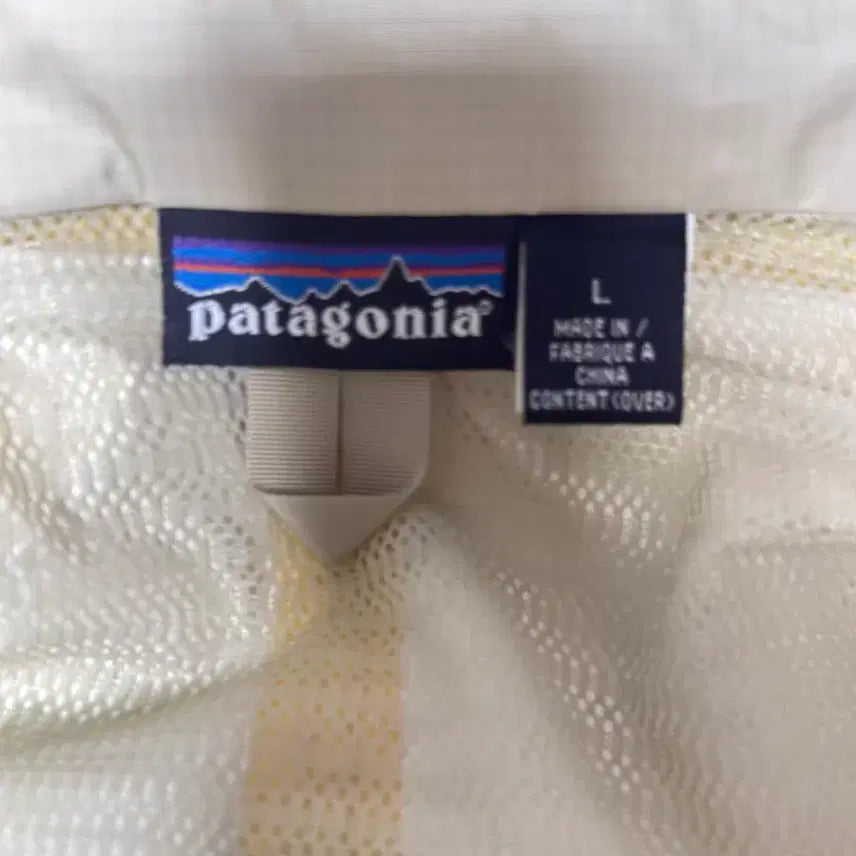 [BUNJANG] Patagonia Torrentshell Beige Jacket L / 파타고니아 토렌쉘 베이지 L