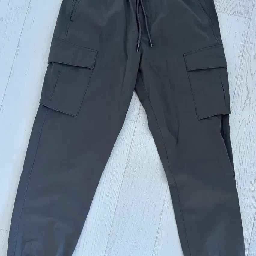 [BUNJANG] Alaska Unisex Jogger Pants / ALASKA 조거 팬츠(남녀 공용)