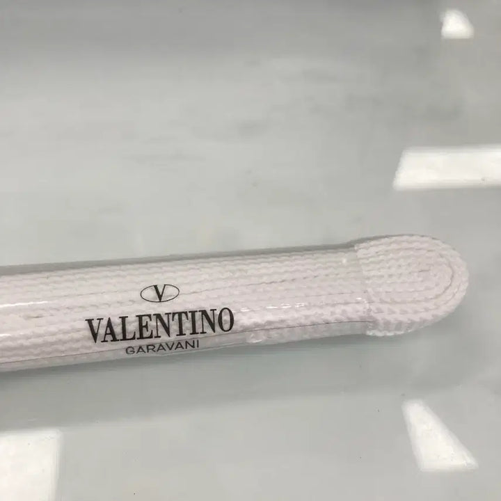 [BUNJANG] Valentino Untitled Sneaker Laces (Authentic) / 발렌티노 언타이틀 정품 끈 판매합니다