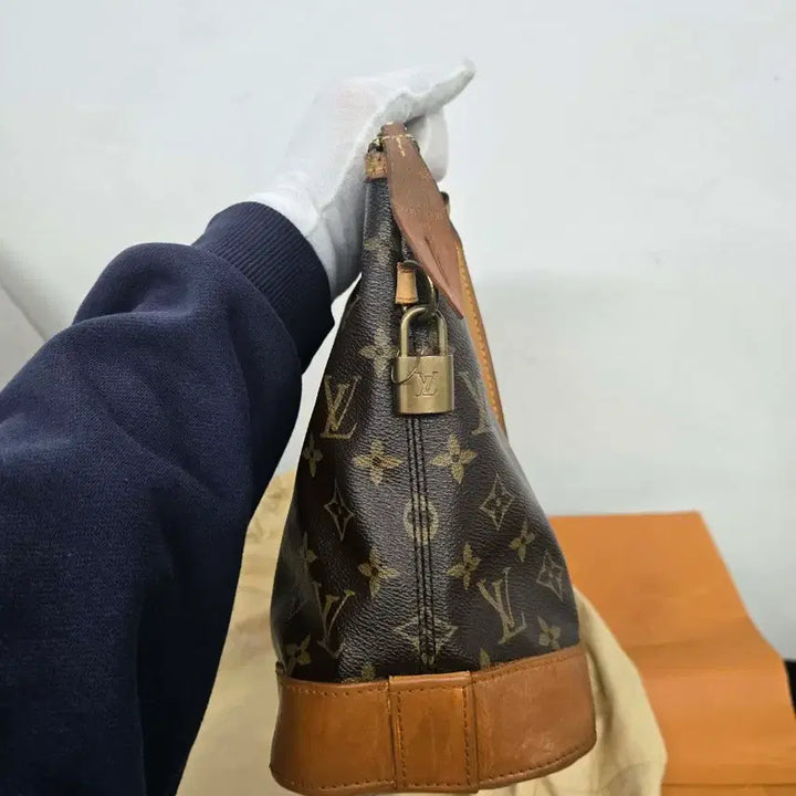 [BUNJANG] Louis Vuitton Rakit Horizon Bag / [정품] 루이비통 락킷호리즌 백