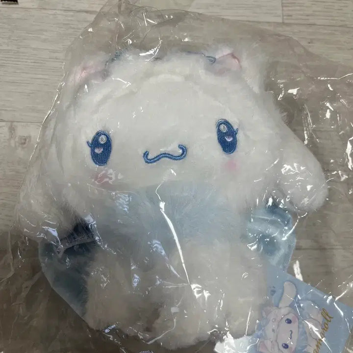 [BUNJANG] Cinnamoroll Milky Koneko Plush / (새상품)시나모롤 누이구루미 밀키코네코