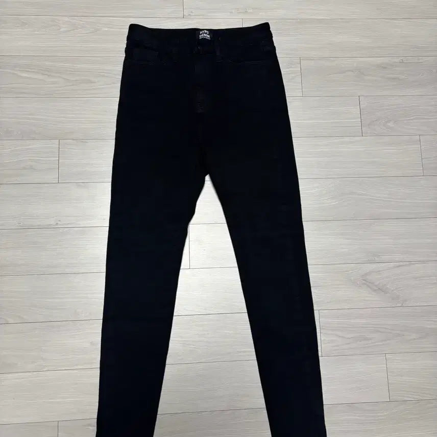 [BUNJANG] High-Waisted Black Skinny Jeans / 블랙 스키니진