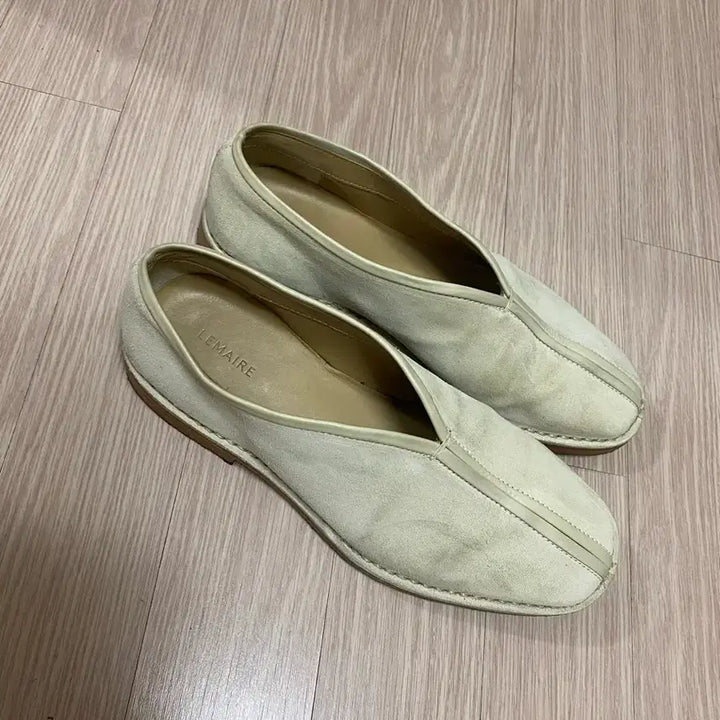 [BUNJANG] Lemaire Ivory Chinese Loafers Size 39 / 르메르 아이보리 차이니즈 로퍼