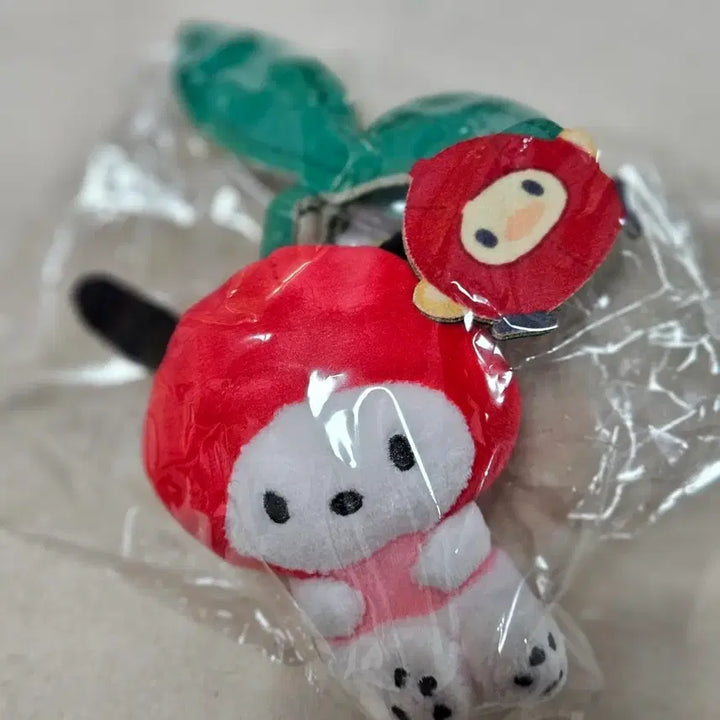 [BUNJANG] Sanrio Pochacco Cherry Pochacco Mascot Charm / 산리오 포차코 체리포차코 마스코트