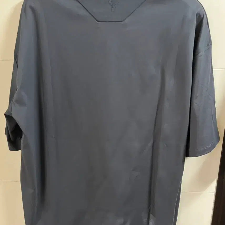 [BUNJANG] EBBEN Short Sleeve T-Shirt Grey/Green Size 1 / 에비너 반팔티 그레이,그린색 1사이즈 팝니다