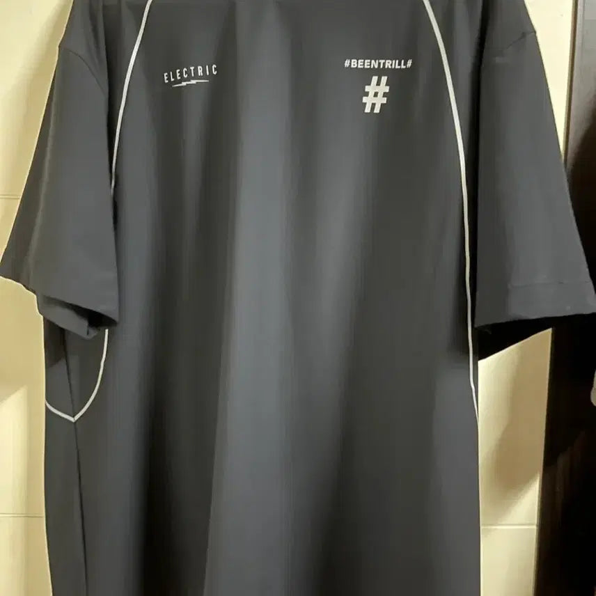 [BUNJANG] Vintrill UV Tech Short Sleeve T-Shirt Black M / 빈트릴 UV테크 반팔티 검정색 M사이즈 팝니다