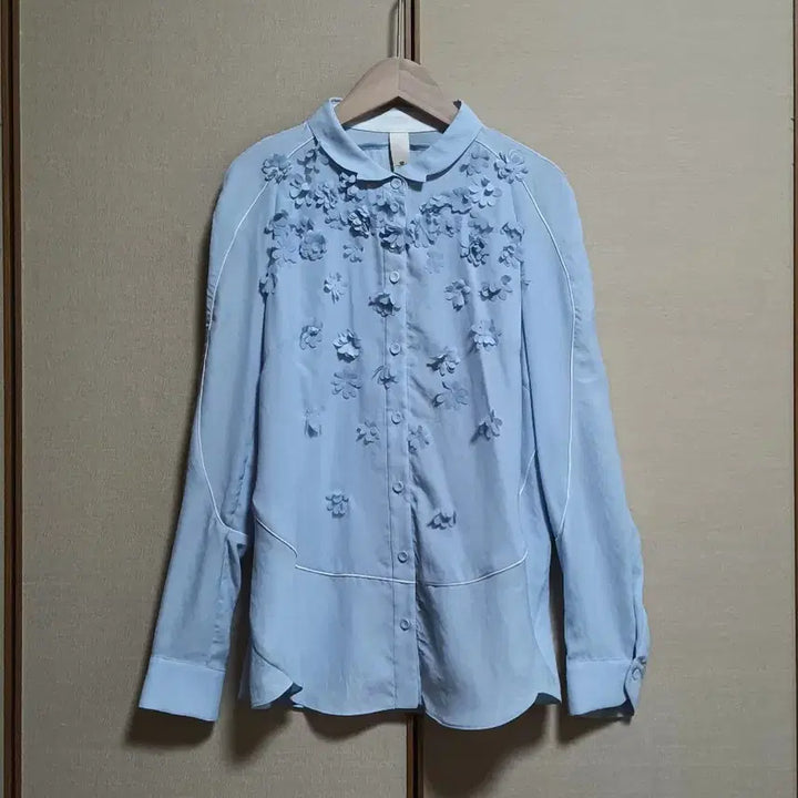 [BUNJANG] Ozs Second Applique Blouse Size 66 / 오즈 세컨 아플리케 블라우스 66