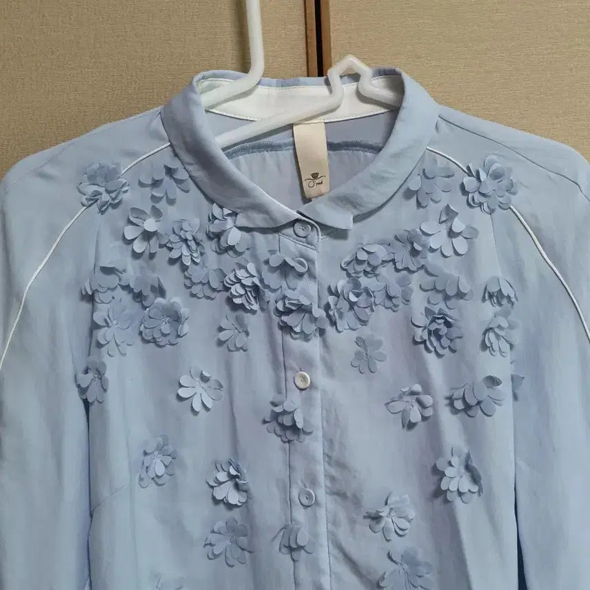 [BUNJANG] Ozs Second Applique Blouse Size 66 / 오즈 세컨 아플리케 블라우스 66
